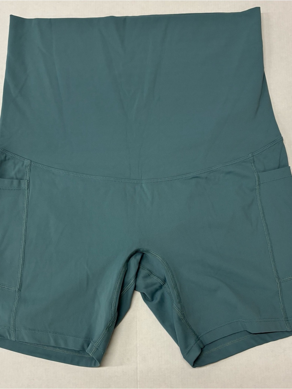 High-Waist Teal Women’s Pocket Bike Shorts